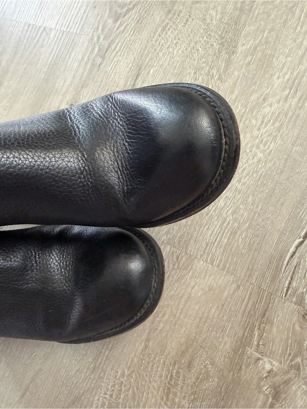 Tory Burch Black Pebbled Leather Heeled Boots Womens size 7.5